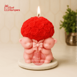 TEDDY HOLDING RED ROSE BOUQUET